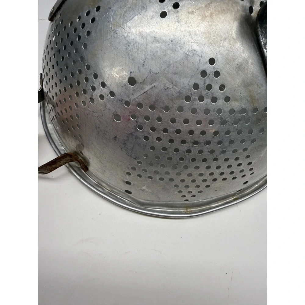 Vintage Aluminum Star Pattern Colander Stainer with Handles and Feet Rustic